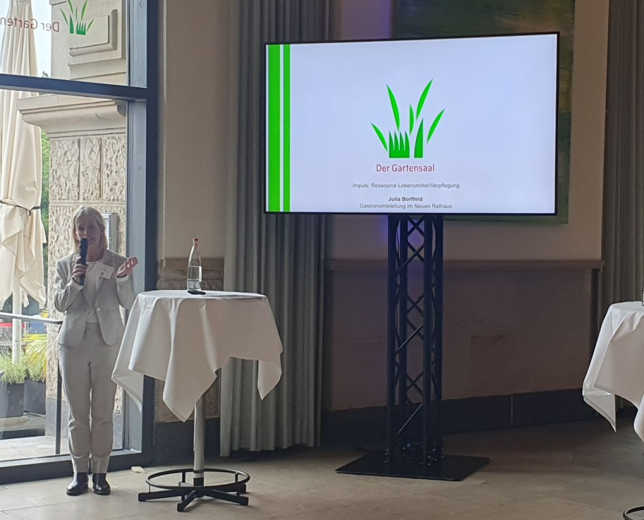 Julia Bortfeld, Gastronomieleitung im Neuen Rathaus
