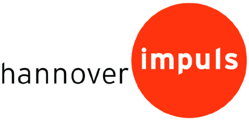 Logo: Schwarzer Schriftzug „hannover", daneben roter Kreis mit weißem Text „impuls".