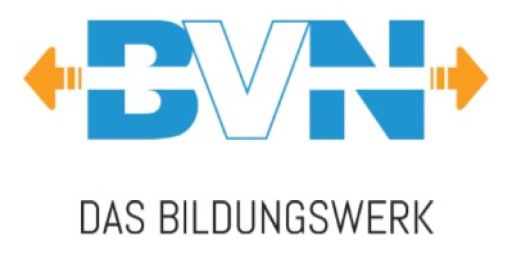 Logo mit blauem Schriftzug „BVN", orangefarbenen Pfeilen links und rechts, darunter Text „DAS BILDUNGSWERK".