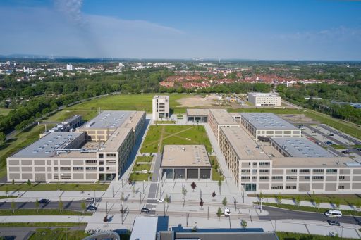 Erweiterungsflächen für Technologiepark am CMG HAUPT_Campus_Garbsen_Luftbild_DT8A4751