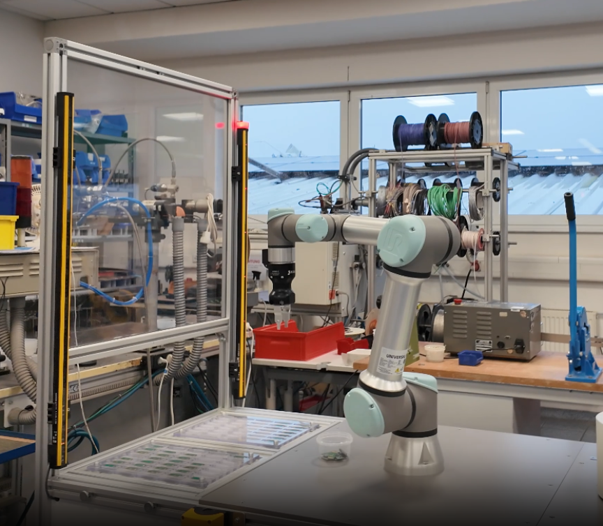 Roboter der Müller Industrie-Elektronik GmbH Roboter der Müller Industrie-Elektronik GmbH