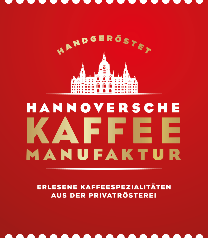 Rotes Logo der Hannoverschen Kaffee Manufaktur mit weißem Rathausgebäude, goldener Schrift und Slogan auf rotem Hintergrund.